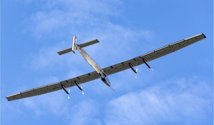 سويسرا هي البلد الوحيد في العالم الذي يُشغِّل طائراتٍ تعمل بالطاقة الشمسية