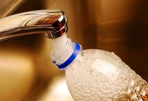 هل مياه الحنفيّة تُعد صالحة للشرب؟
