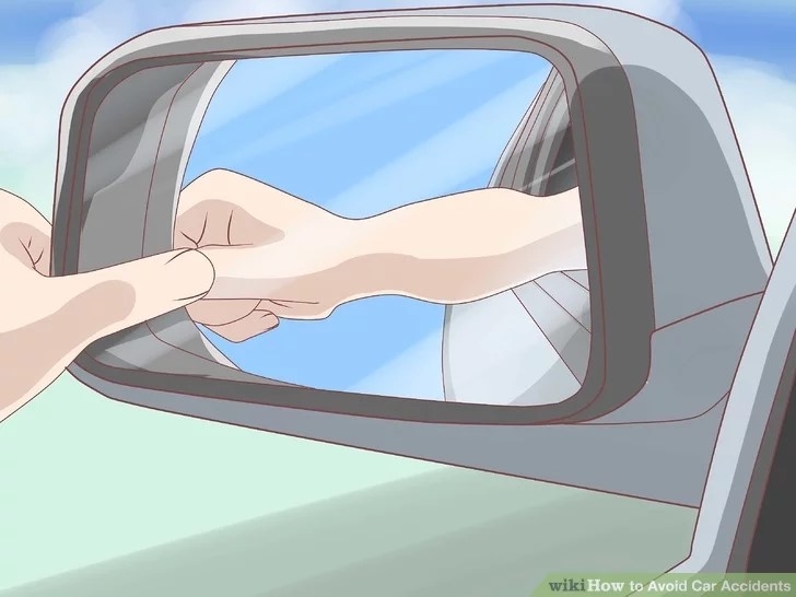 الحفاظ على نظافة الزجاج الأمامي والمرايات الجانبية