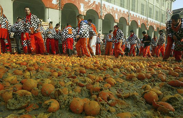 مهرجان البرتقال في إيطاليا