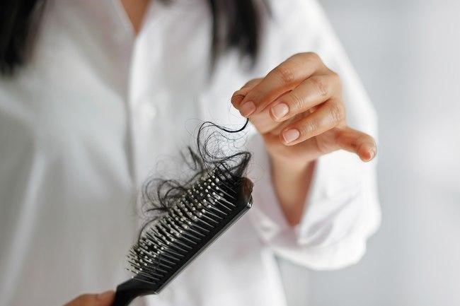 توقّفك عن تناول مانعات الحمل يؤثر سلبا على الشعر