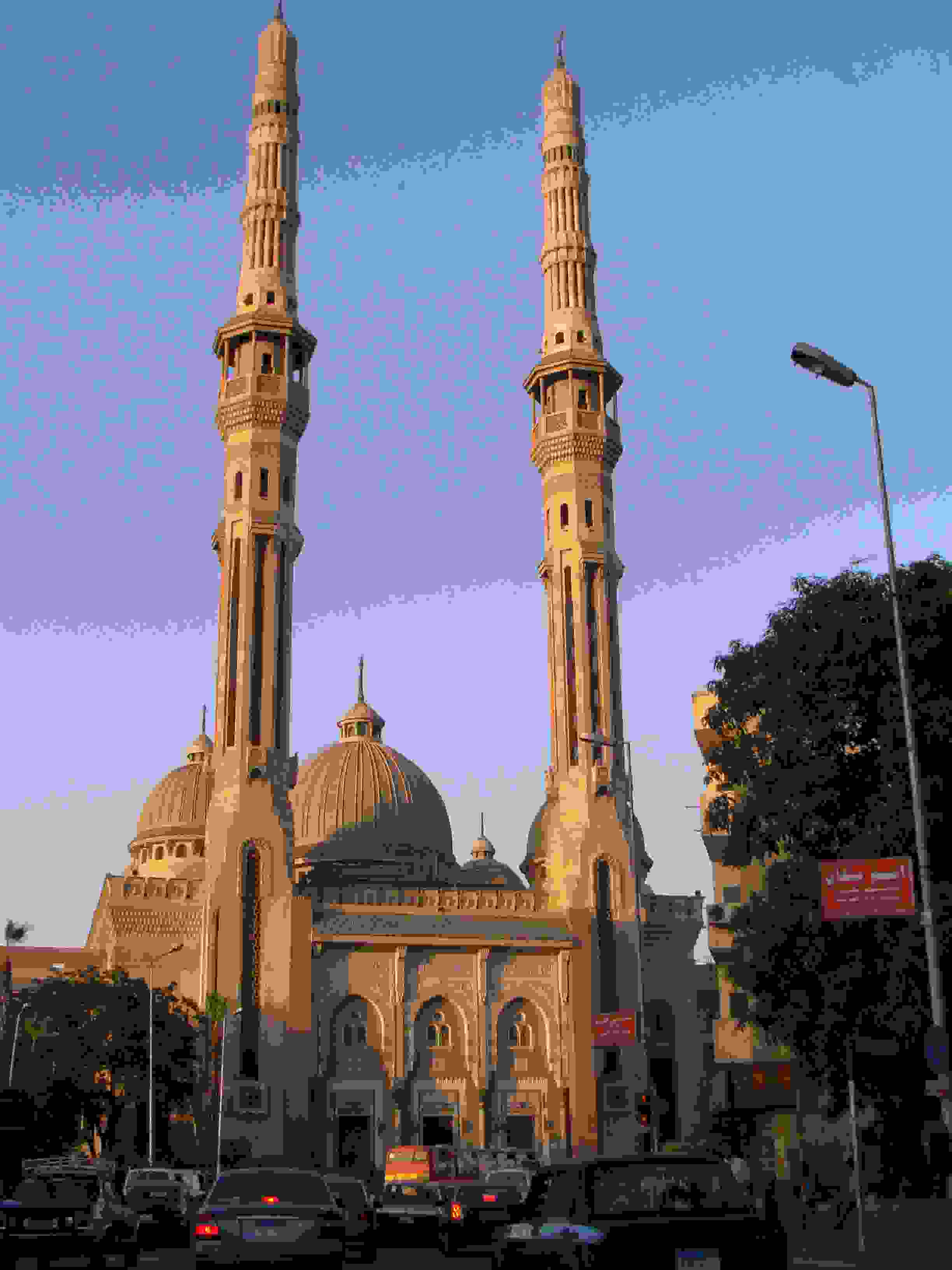 مسجد النور في القاهرة عاصمة مصر