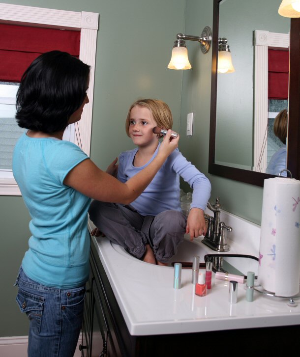 امرأة وابنتها